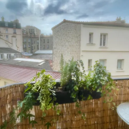 2p Terrasse Pres Sites Jo, Dont 3 En Metro Direct Free Wifi Apartment Paris